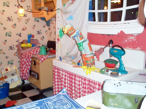 DCP02000.jpg - Mickey's kitchen